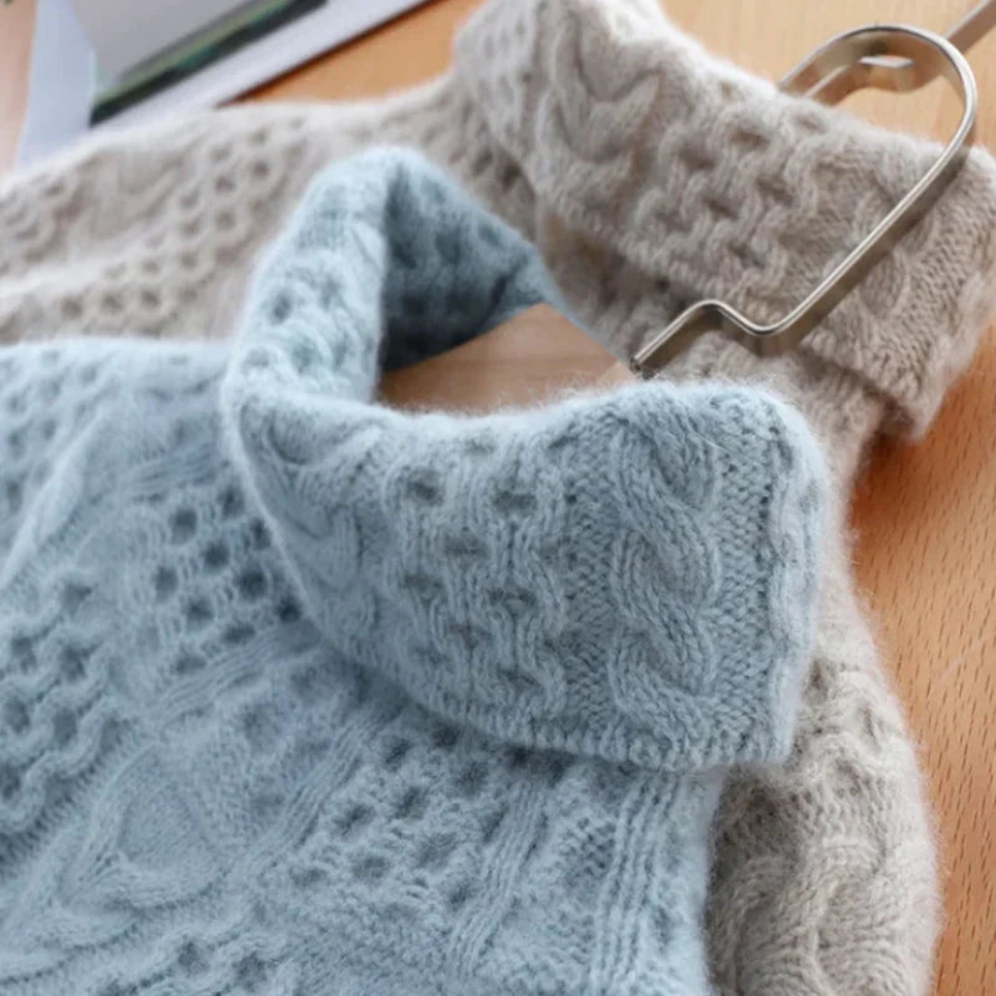 Cable knitted