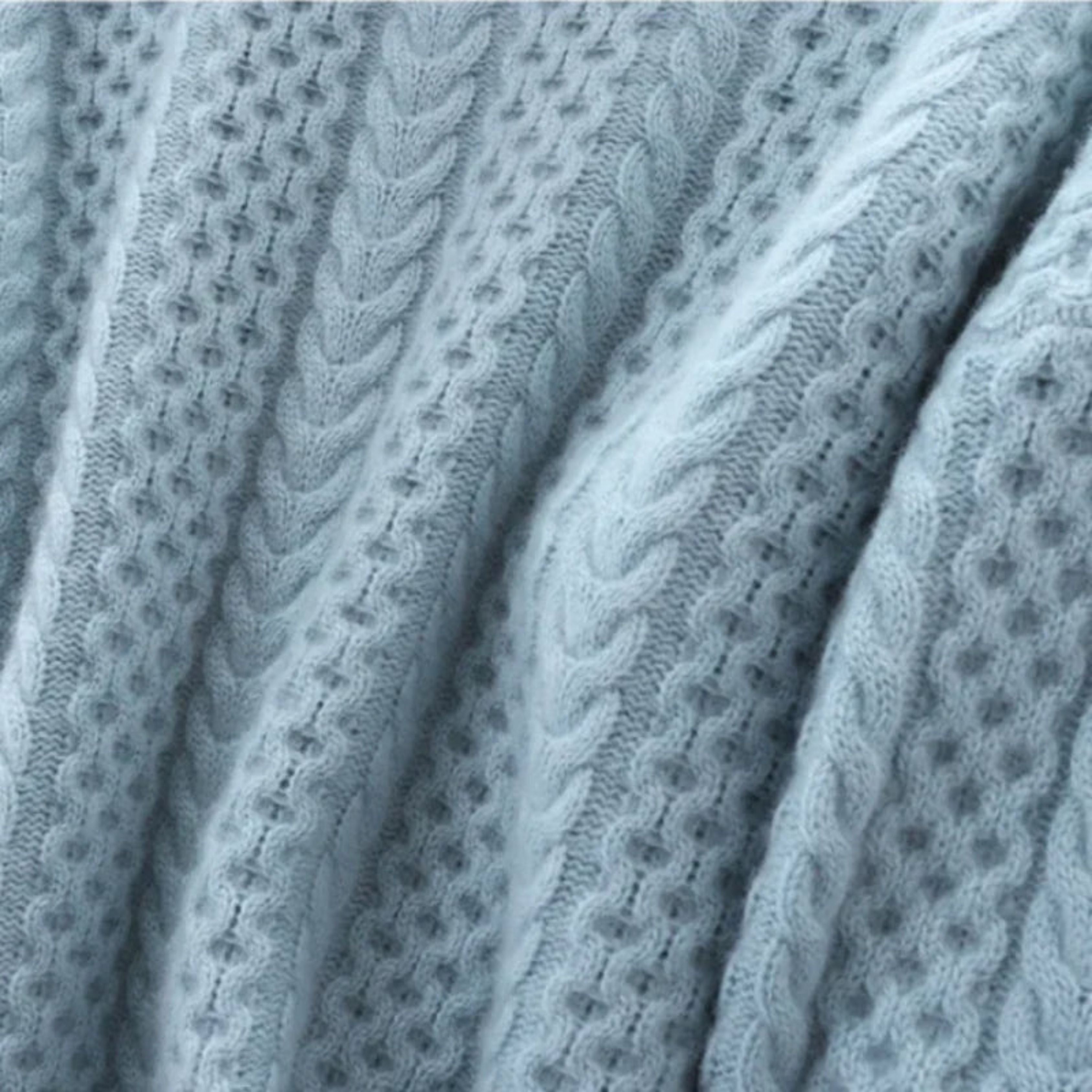 Cable knitted