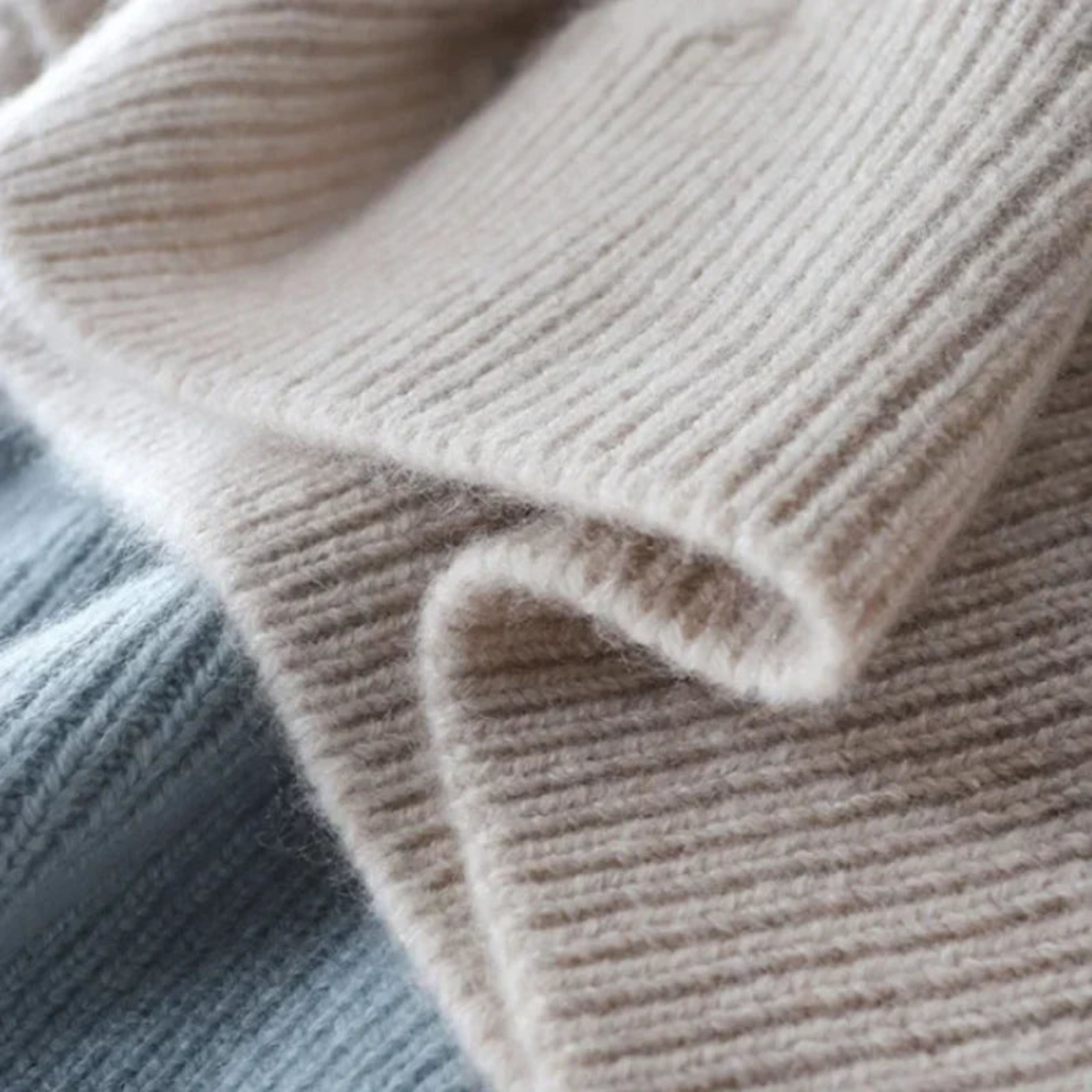 Cable knitted