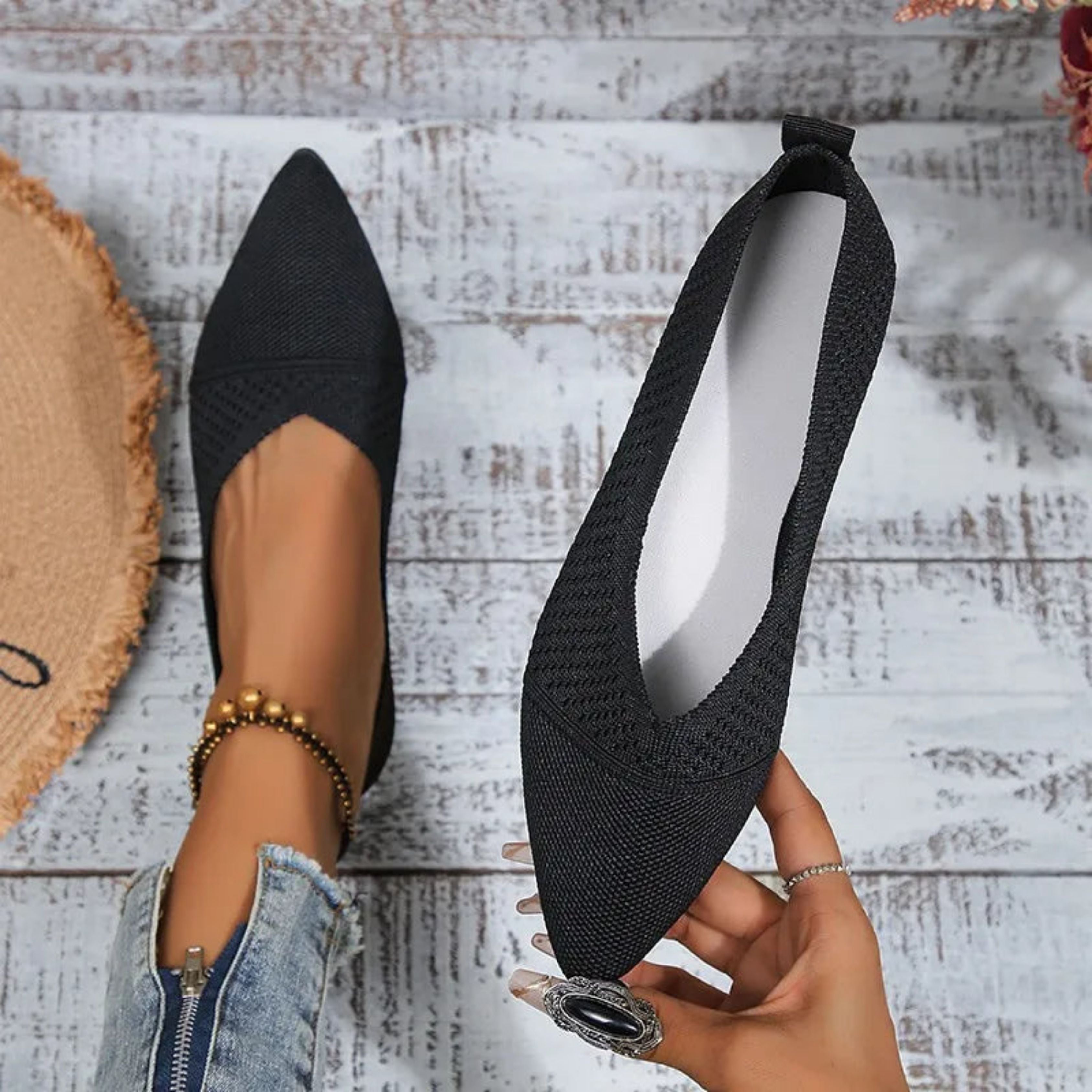 Pointed Toe & Slip-On