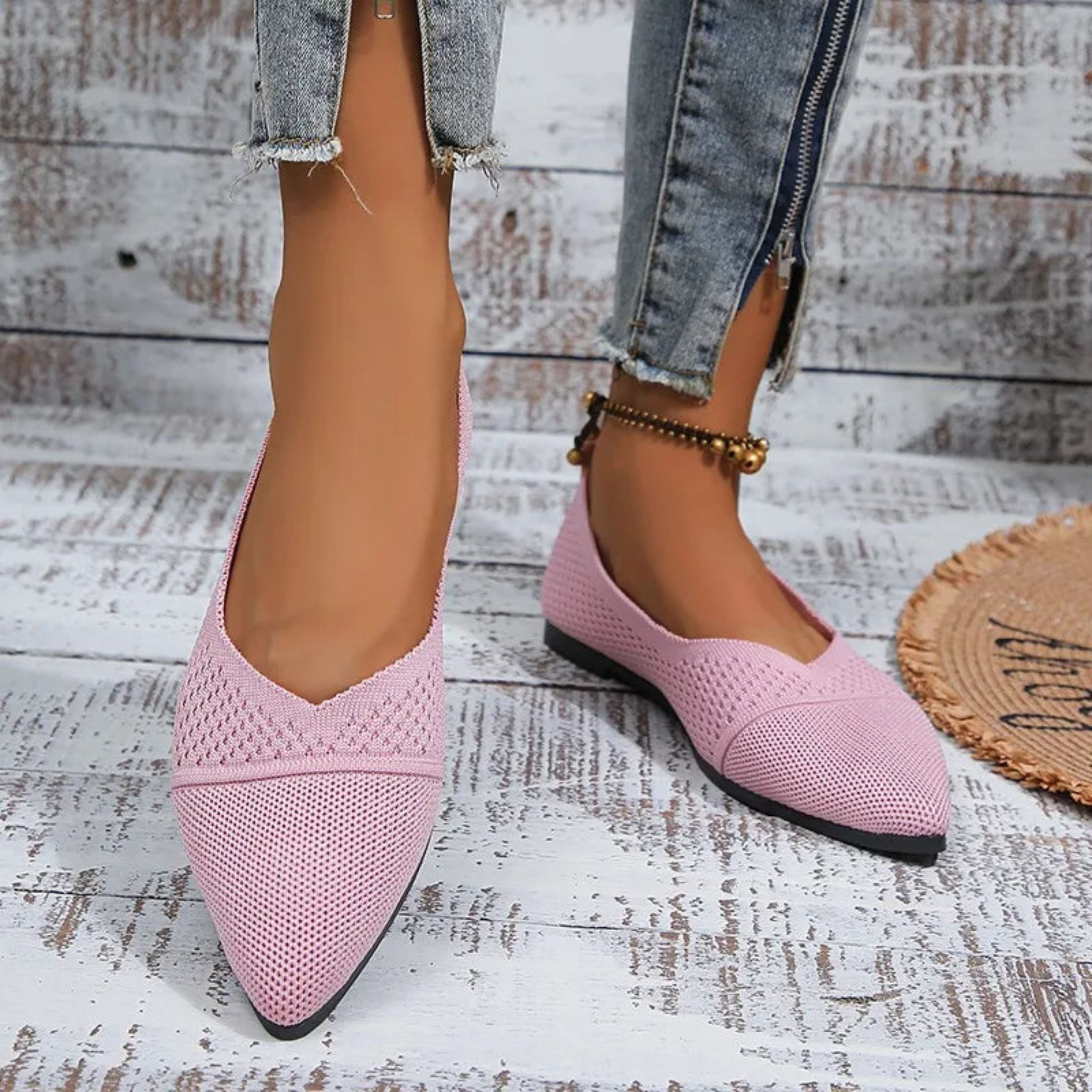 Pointed Toe & Slip-On