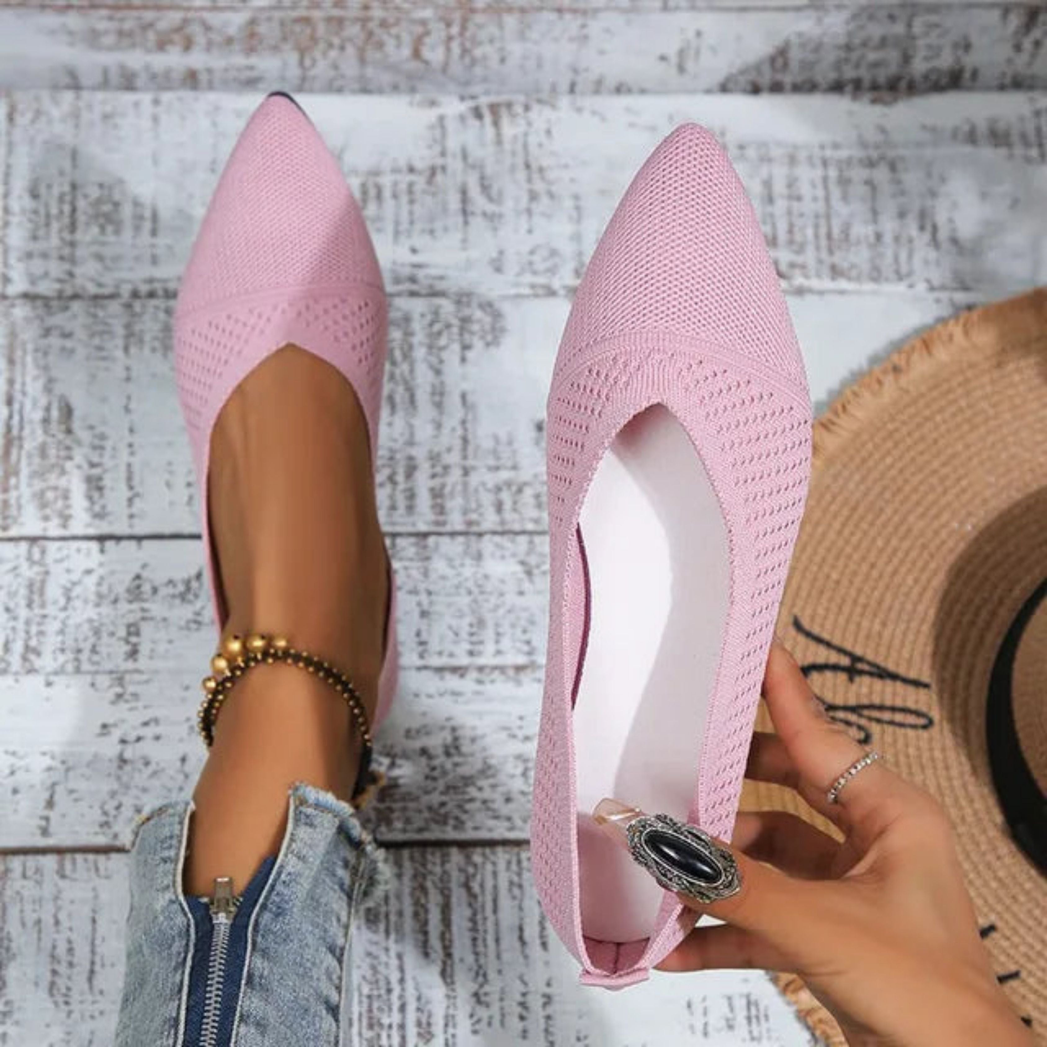 Pointed Toe & Slip-On